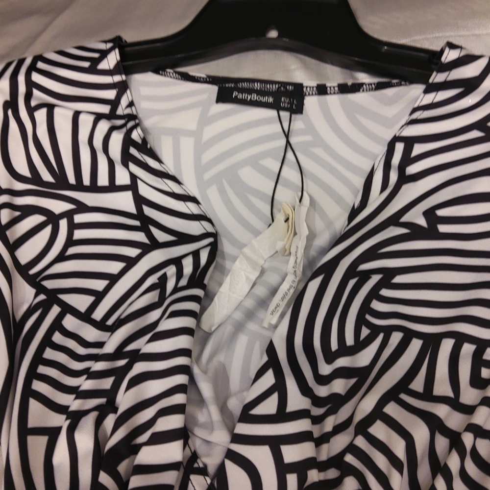 Patty Boutik long-sleeved B/W dress - Picture 3 of 5